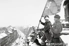 二战最残酷的围城战，敲响了纳粹覆灭丧钟，双方都有十数万人伤亡图片