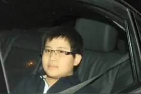 四姨太神秘的儿子，被正式曝光，四姨太承认确有其子现在美国图片