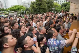 最近杭州摇号“无差别式火热”，把我都看懵了 | 苏阳图片