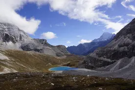 徒步云南尼汝到四川稻城亚丁，DY与天堂间穿越，住最美营地1/2图片