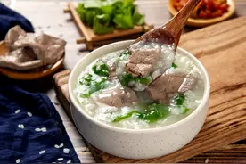 瘦肉猪肝粥，美味营养的家常美食，软糯香甜好吸收，老少都喜欢图片