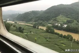 大山里，有一趟可以赶集的绿皮车 | 8361次 汉中—阳平关图片