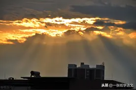 期末结业式：万物皆有裂痕，那是光照进来的地方，有光就有希望图片