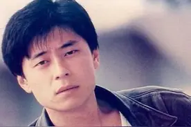 同样是嗓子被毁，杨坤走向人生巅峰，为何王杰却跌落谷底？图片
