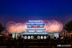 宋诗明丽除夕8首：爆竹声中腊已残，明朝红日上云端图片