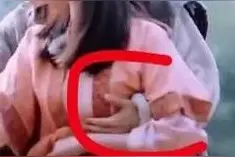 桂林年轻女子楼梯转角酥胸遇袭！男邻居称“只是不小心”图片