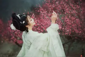 故事：刚决定倒追心上人，他抱住我“我倾心于你，愿意嫁我吗？”图片