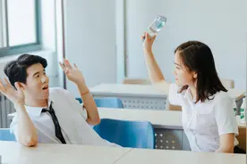 小说：男友为豪门女和我分手，没几天听到他被踹，我笑了图片