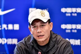 王宝山：苏亚雷斯不会上场，艾哈的父亲已度过了危险期图片