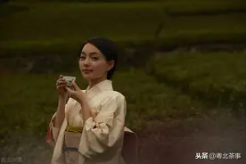 喝茶的女人，到底变化有多大图片