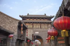 扬州：春风十里扬州路，卷上珠帘总不如图片