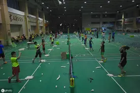羽毛球前场、前中场、中场、中后场、后场五区域步法训练方法如下图片