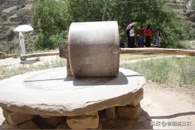 “门前安石碾，麻烦无了断；家中安石磨，田荒也能过”是啥意思？图片