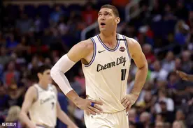 大洛佩兹，顺应时代潮流，由全明星内线化身优秀“3B”球员图片