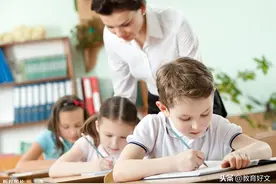 教师调课要注意，跟这两个学科教师换课学生意见最大，如何处理？图片