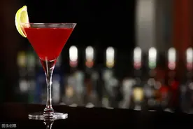 高薪招聘夜店“男公关”，深圳上百名小鲜肉应聘反遭诈骗图片