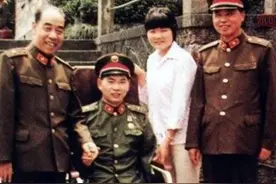 展亚平：为战友挡炮弹，失去双腿和左手，内退后自己开公司图片