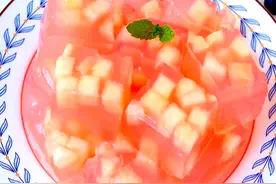 教你制作“桃子果冻”：爽滑Q弹，香甜可口，粉嫩可爱不用放冰箱图片