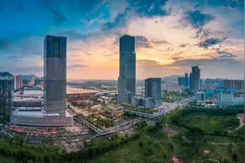 深圳龙华：12个板块的数字经济先行区，房价分4个梯队，会降吗图片
