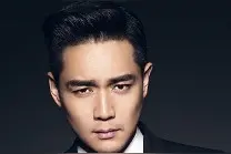 他有着偶像派的外形和实力派的演技却在《平凡的荣耀》中只是配角图片