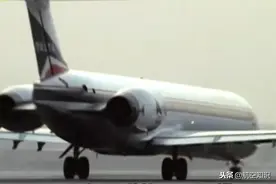 穿越风暴眼、双发失效、乡间小路迫降……美国前舰载机驾驶员，还是未能挽救飞机图片
