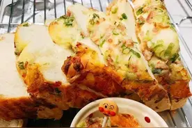 食欲满满！吐司这么做一举两得，披萨吐司的做法图片