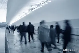 哲思 | 你的口渴止于一杯水，而非一片海洋图片