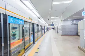 公交、地铁实现“一码通行”？官方回复图片