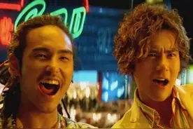 为了拍戏，彭于晏练出8块腹肌，考取海豚训练资格证，学会了拳击图片