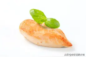 健身减肥还在吃水煮鸡胸肉？鸡胸肉低脂又好吃的几种做法来了图片