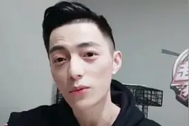游戏网红智勋被封！女陪玩发的照片突破斗鱼底线，事后表示道歉图片