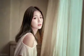 故事：酒醉醒来，总裁紧盯着我“收拾一下，去民政局”图片