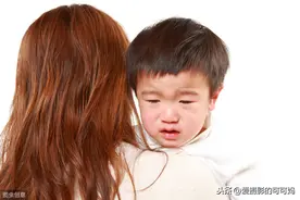孩子喜欢打人和咬人该怎么管教？聪明的妈妈，四步走轻松带孩子图片