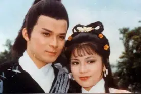 看金庸：白富美黄蓉为啥喜欢穷小子郭靖？看她一顿吃了郭靖多少钱图片