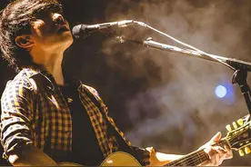 赵雷，真不幸图片