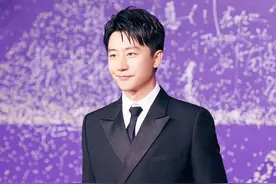 黄轩：父亲早逝，母亲成了我的亲情寄托图片