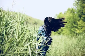 男友意外“去世”！姑娘为得巨额遗产负债累累！真相让她气炸了图片