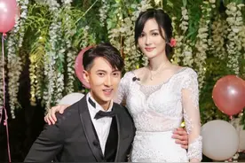 吴尊林丽吟文莱办婚礼 儿女担任花童画面幸福甜蜜图片
