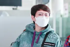 《欢乐喜剧人》孟鹤堂“抄袭”郭德纲，烧饼曝光郭德纲糖尿病图片