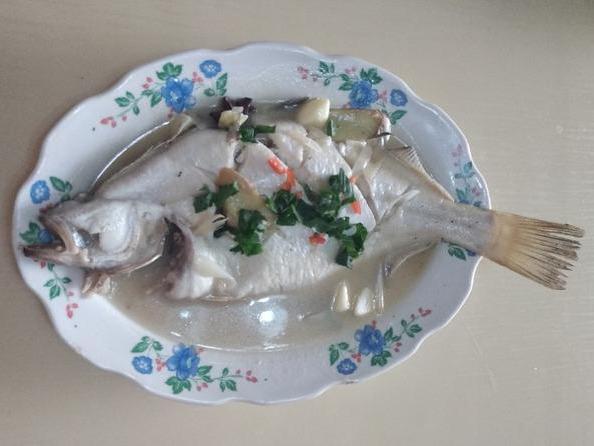 鲜活海鱼怎么做好吃？海边渔民一致认为：“醋椒”