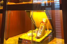 新酒兑部分30年老酒就是“30年陈酿”？业内人士揭秘年份酒真面目图片