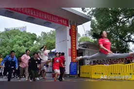 惊喜还是惊吓？女儿高考结束，父亲醉驾迎接…… | 百日行动图片