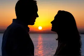 良心拷问：婚后遇到“真爱”，要不要离婚？图片