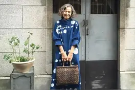 74岁老奶奶比年轻人还自律！无畏变老，美成万千女性理想的模样图片
