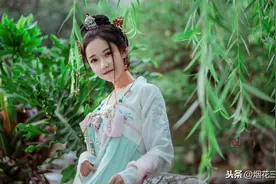 原来“碧玉妆成一树高”中的“碧玉”是这样理解的图片