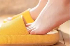 古代人对拖鞋就很讲究了！舒适柔软、脚踩云端，这可不能错过图片