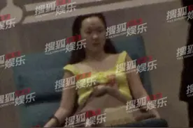 杜江一家外出，39岁霍思燕脸盘圆润大腿粗，被疑产二胎后没恢复？图片
