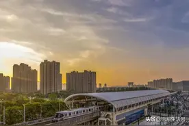 记录历史：中国首条线路加站上海轨交11号线陈翔公路站正式开通图片
