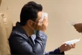 歌手黄格选被曝割眼袋，还不是第一次，50岁好状态靠医美维持？图片