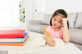 孩子屡教不改？那是因为父母不懂影响人态度的这两个因素图片